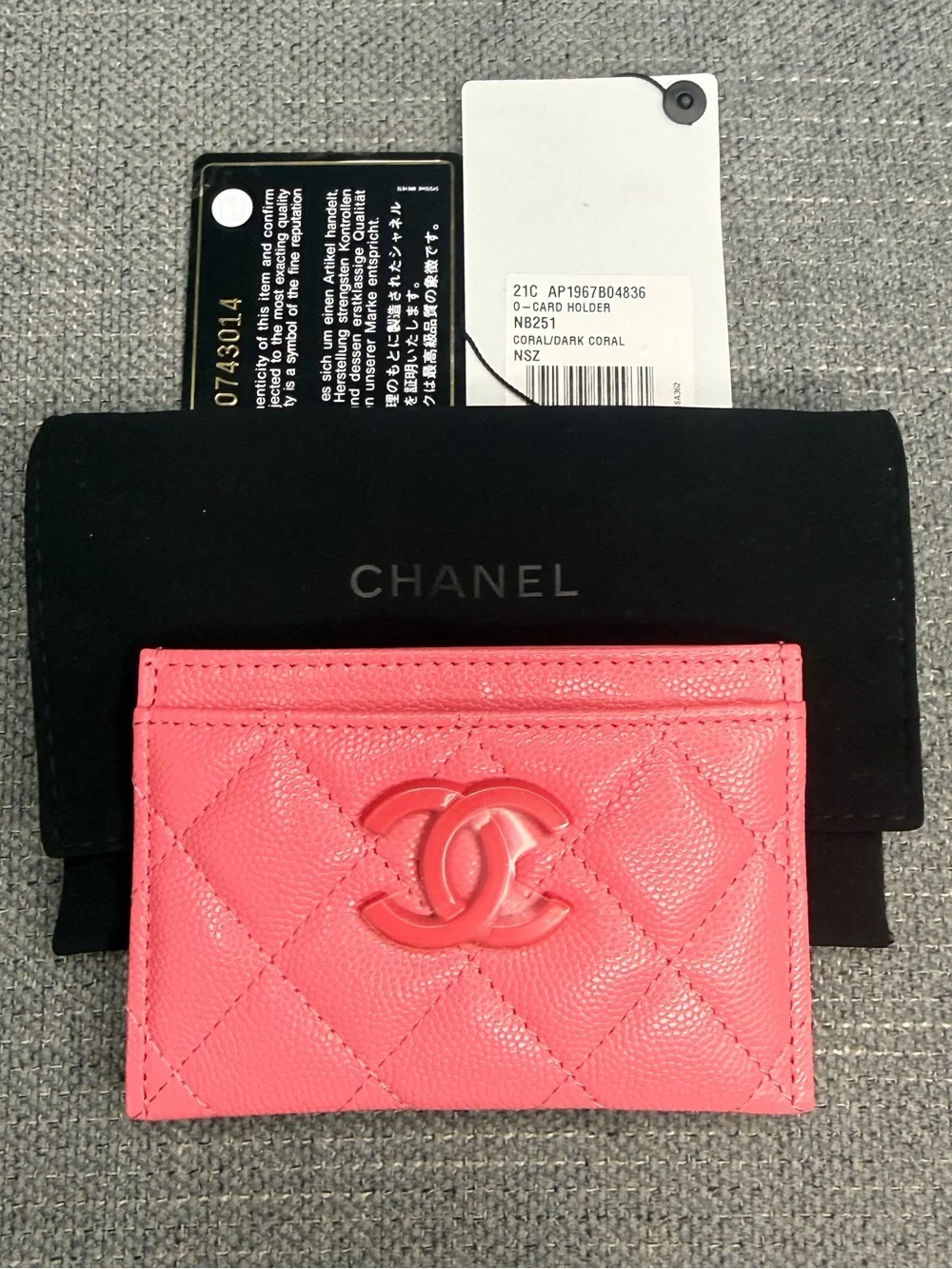 CHANEL CC caviar my everything coral card holder